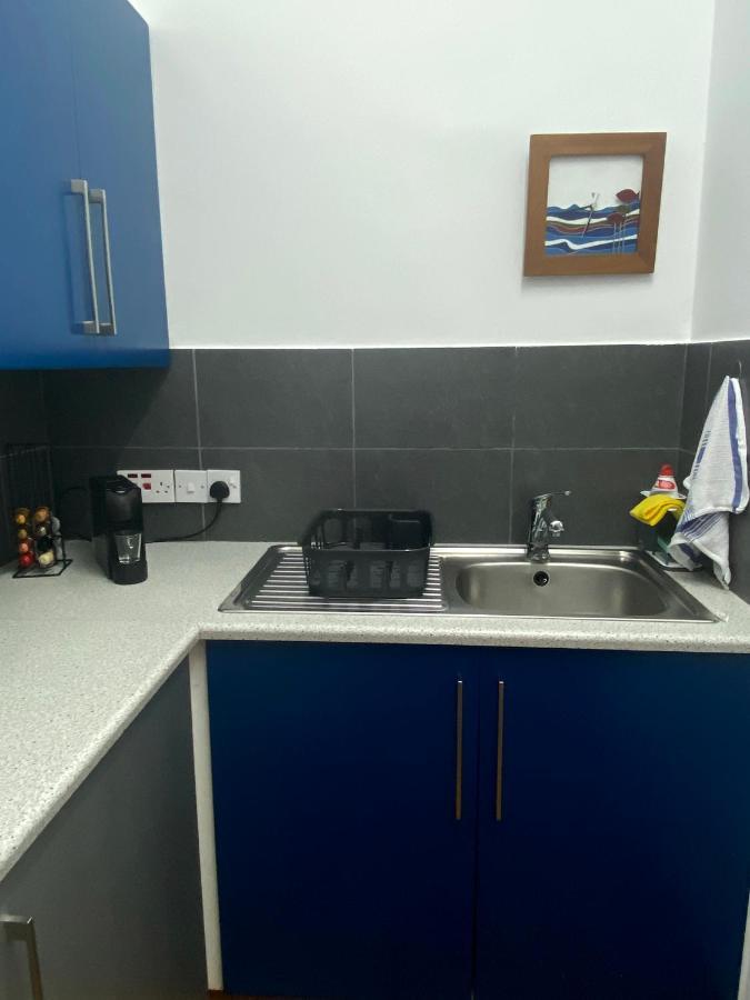 Lovely Studio Apartment In Pafos Kültér fotó