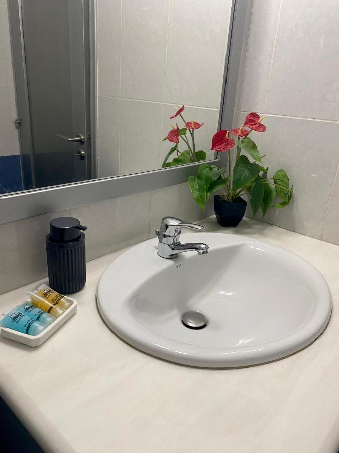 Lovely Studio Apartment In Pafos Kültér fotó