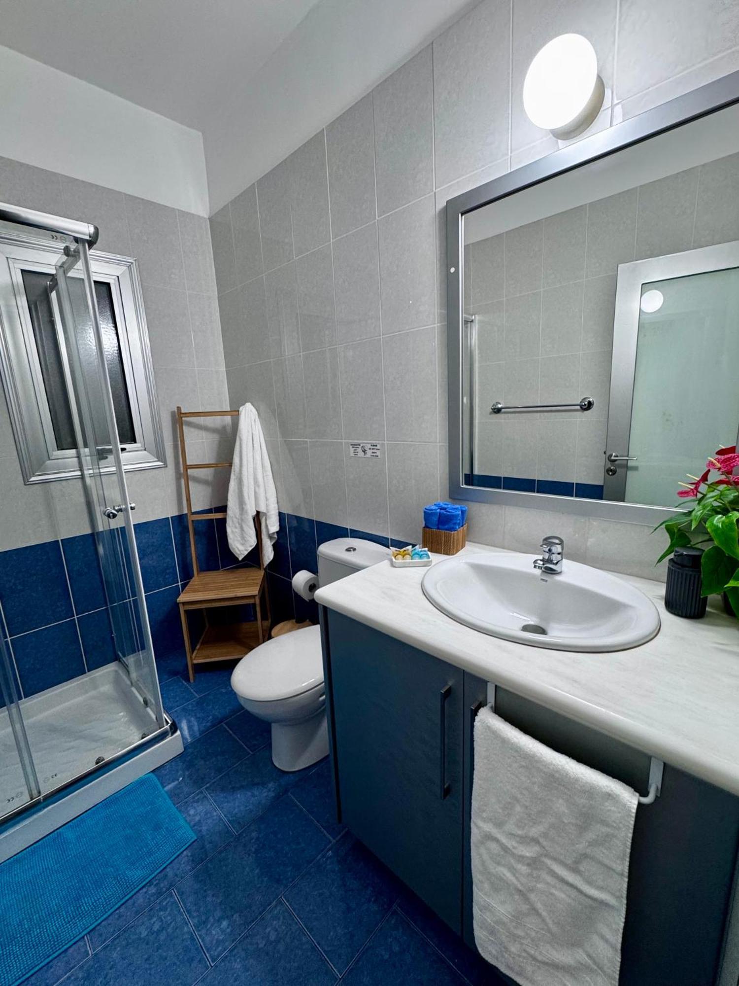 Lovely Studio Apartment In Pafos Kültér fotó
